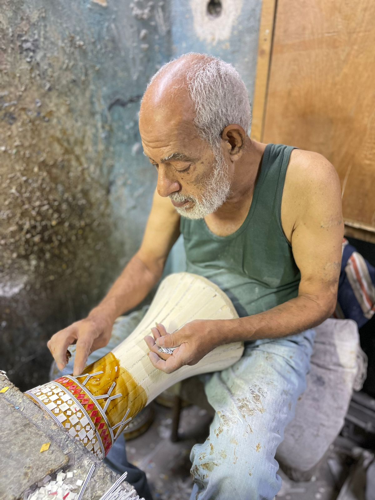 تجميل الطبول بقطع الصدف