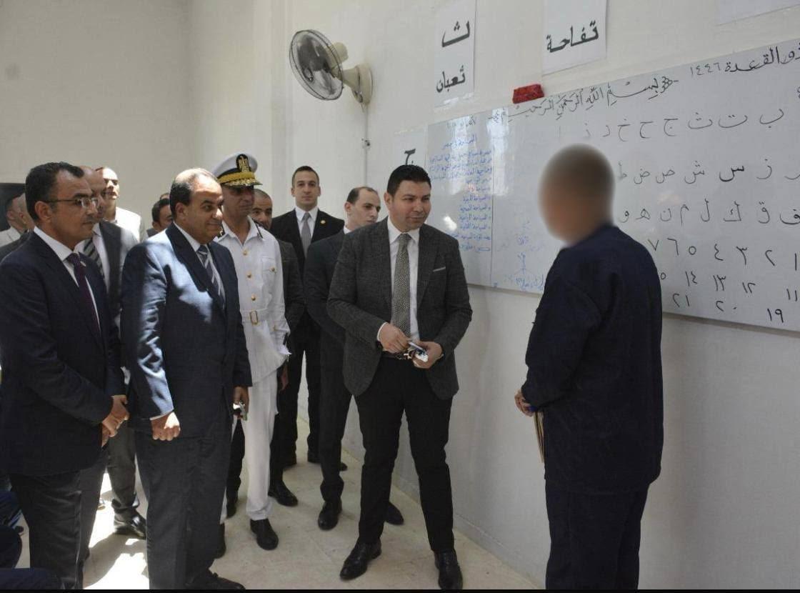 مقابلة النيابة العامة للنزلاء