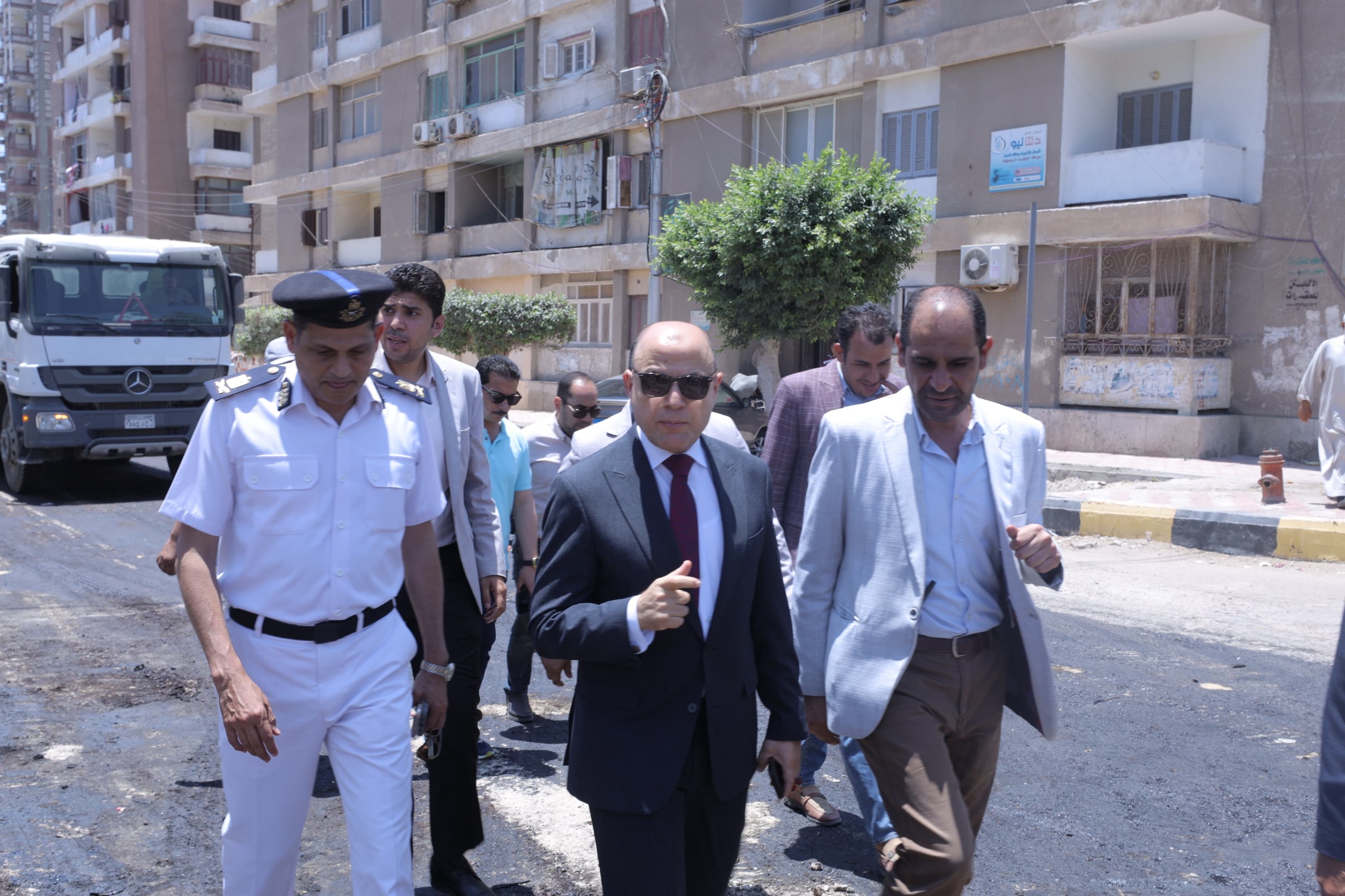 محافظ كفر الشيخ يتابع رصف الطرق بمدينة كفر الشيخ