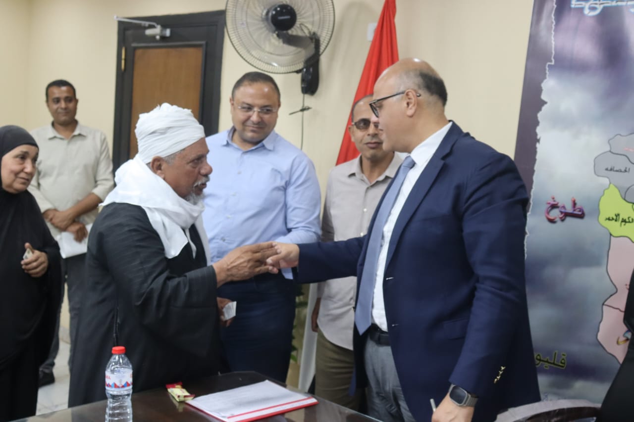 بعد الاستماع لمشاكل المواطنين بعد الاستماع لمشاكل المواطنين