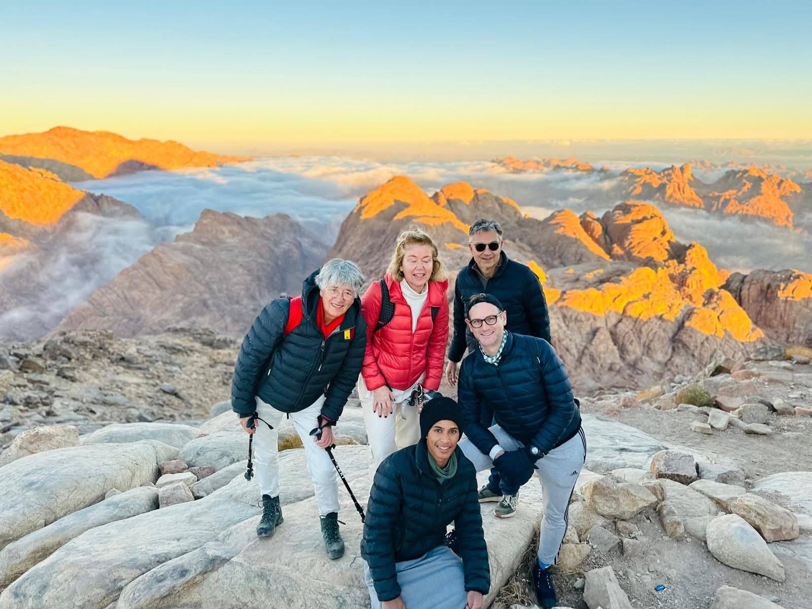 الصعود لقمة جبال سانت كاترين