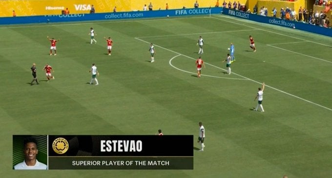 إستيفاو لاعب بالميراس يتوج بجائزة أفضل لاعب في المباراة أمام الأهلي إستيفاو لاعب بالميراس يتوج بجائزة أفضل لاعب في المباراة أمام الأهلي