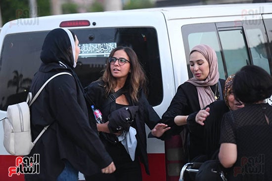 جنازة والدة المخرجة سارة وفيق (30)