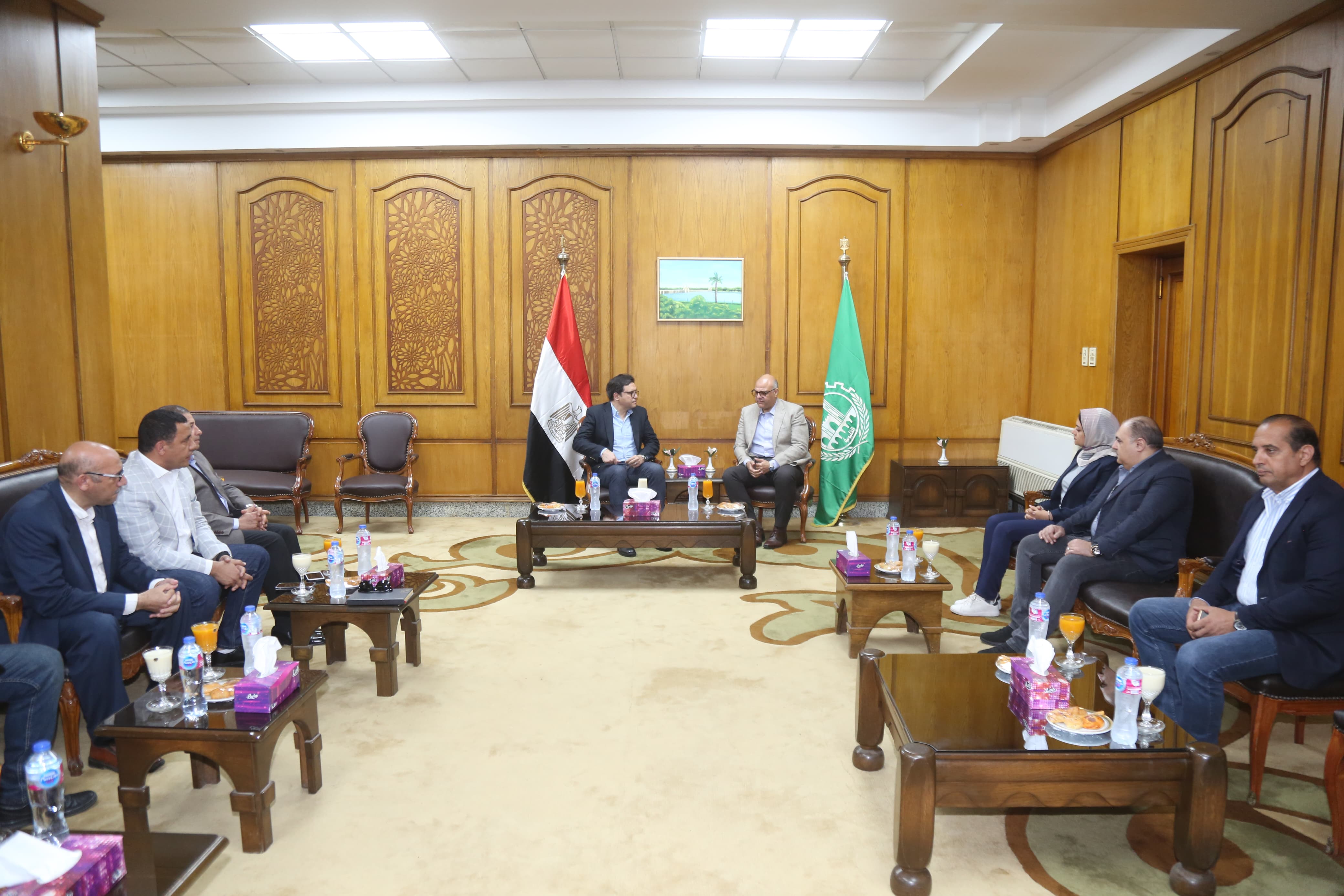 جانب من اللقاء