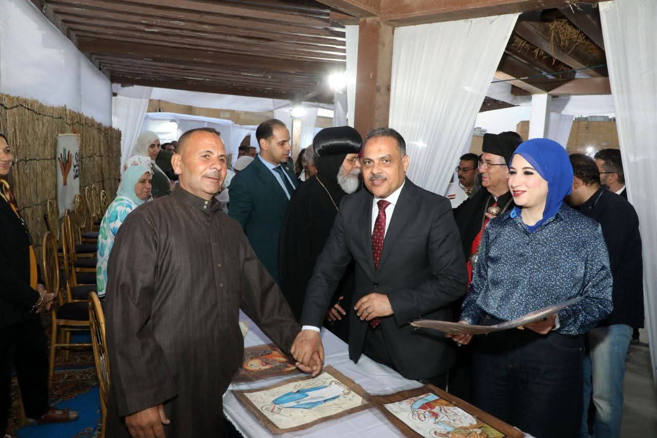 محافظ الشرقية يشهد فعاليات المنتدي السياحي الدولي الأول لمسار العائلة المقدسة  بتل بسطا (1)