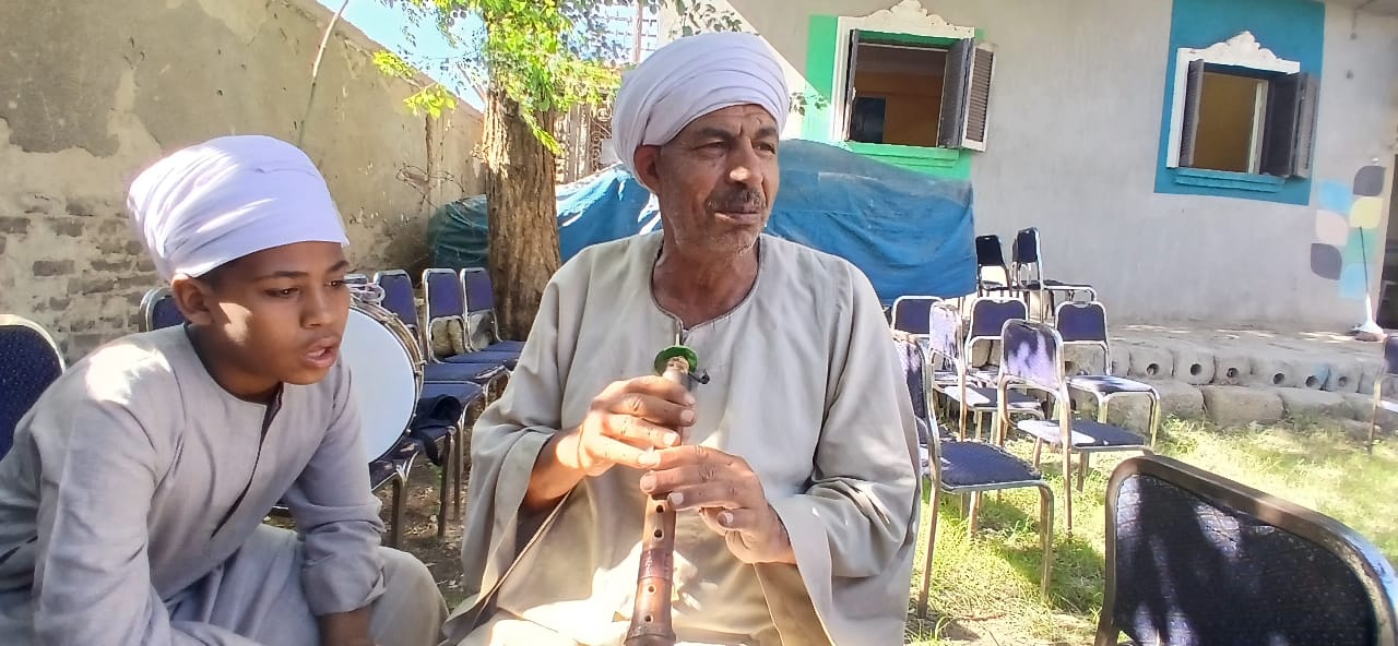 العم جمال 30 عام في المزمار البلدي العم جمال 30 عام في المزمار البلدي