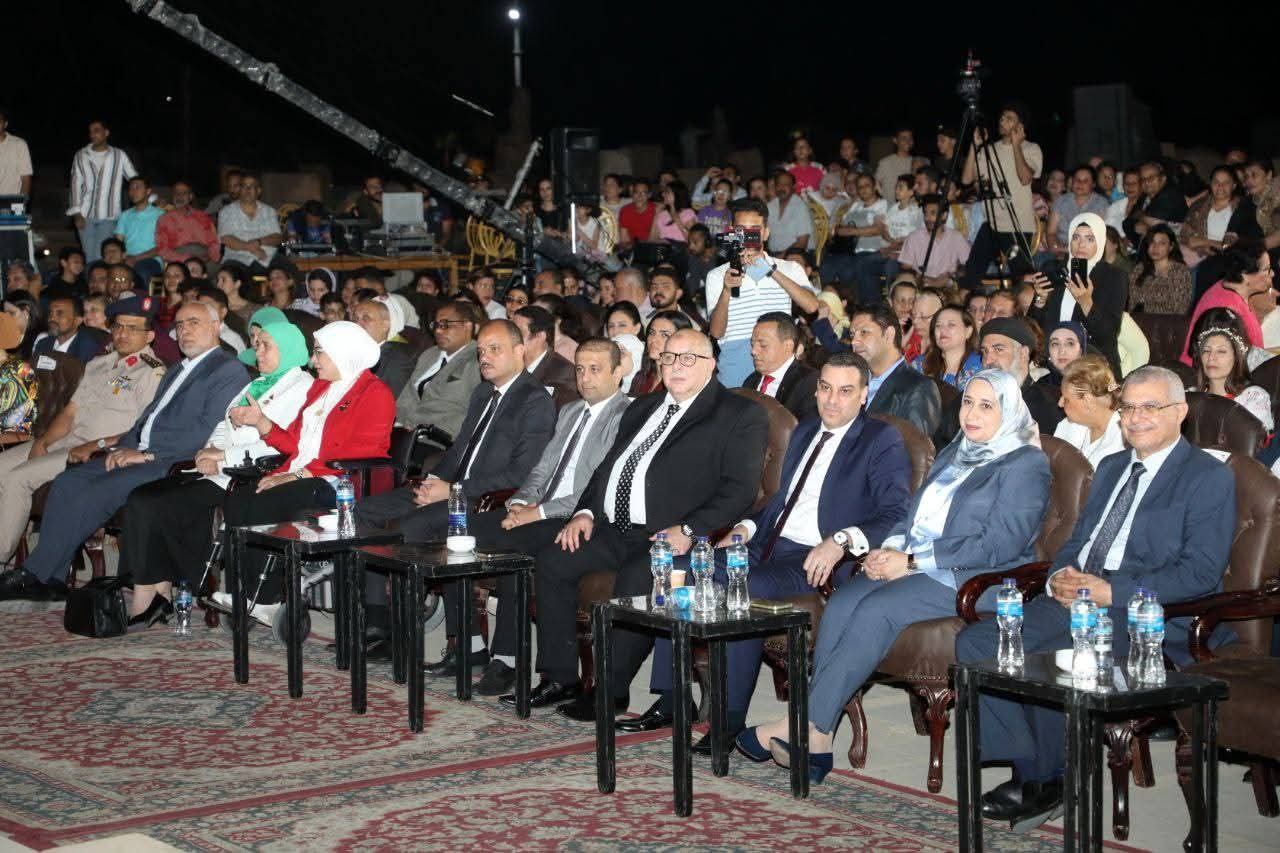 محافظ الشرقية يشهد فعاليات المنتدي السياحي الدولي الأول لمسار العائلة المقدسة  بتل بسطا (2)