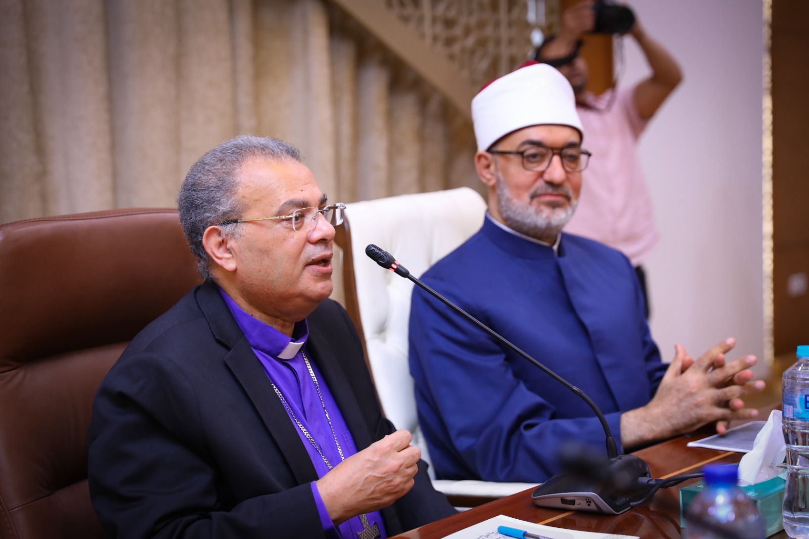 رئيس الطائفة الإنجيلية يلتقي مفتي الجمهورية لتهنئته بعيد الأضحى المبارك