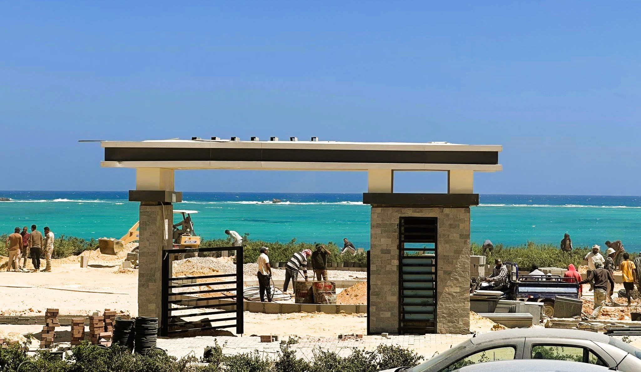 تكثيف اعمال التجميل وراعة الزينة - كورنيش مطروح