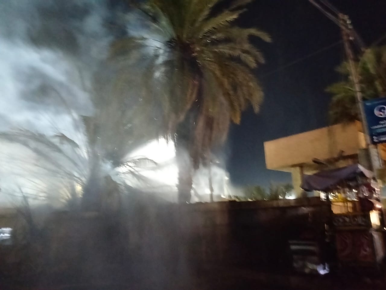 السيطرة على حريق بمنطقة مزلقان قليوب دون خسائر بشرية (4)