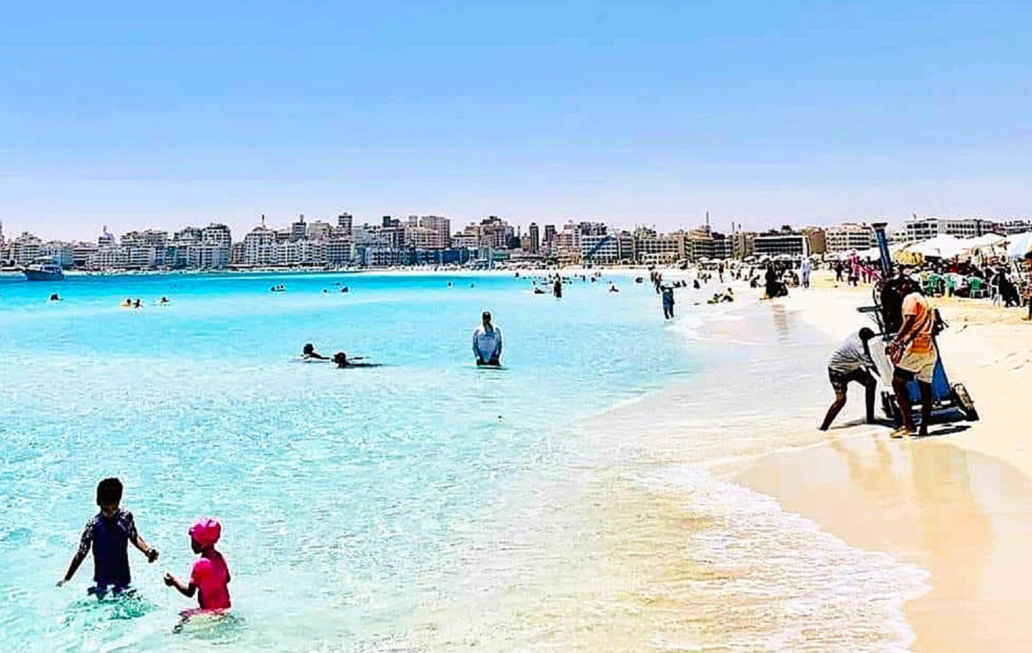 شاطئ الغرام بداية المصيف قبل الزحام شاطئ الغرام بداية المصيف قبل الزحام