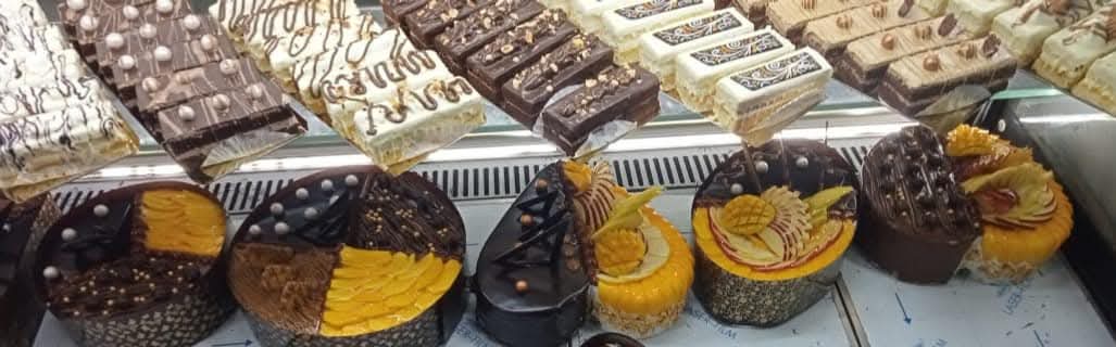 حلويات غربية بأسواق دمياط حلويات غربية بأسواق دمياط