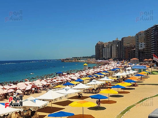 اقبال-كبير-فى-الاجازات7 اقبال-كبير-فى-الاجازات7