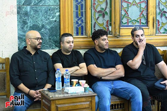 شقيق تامر حسنى من عزاء والدة سارة وفيق شقيق تامر حسنى من عزاء والدة سارة وفيق