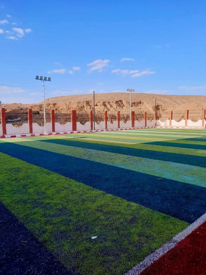 ملاعب قانونية ملاعب قانونية