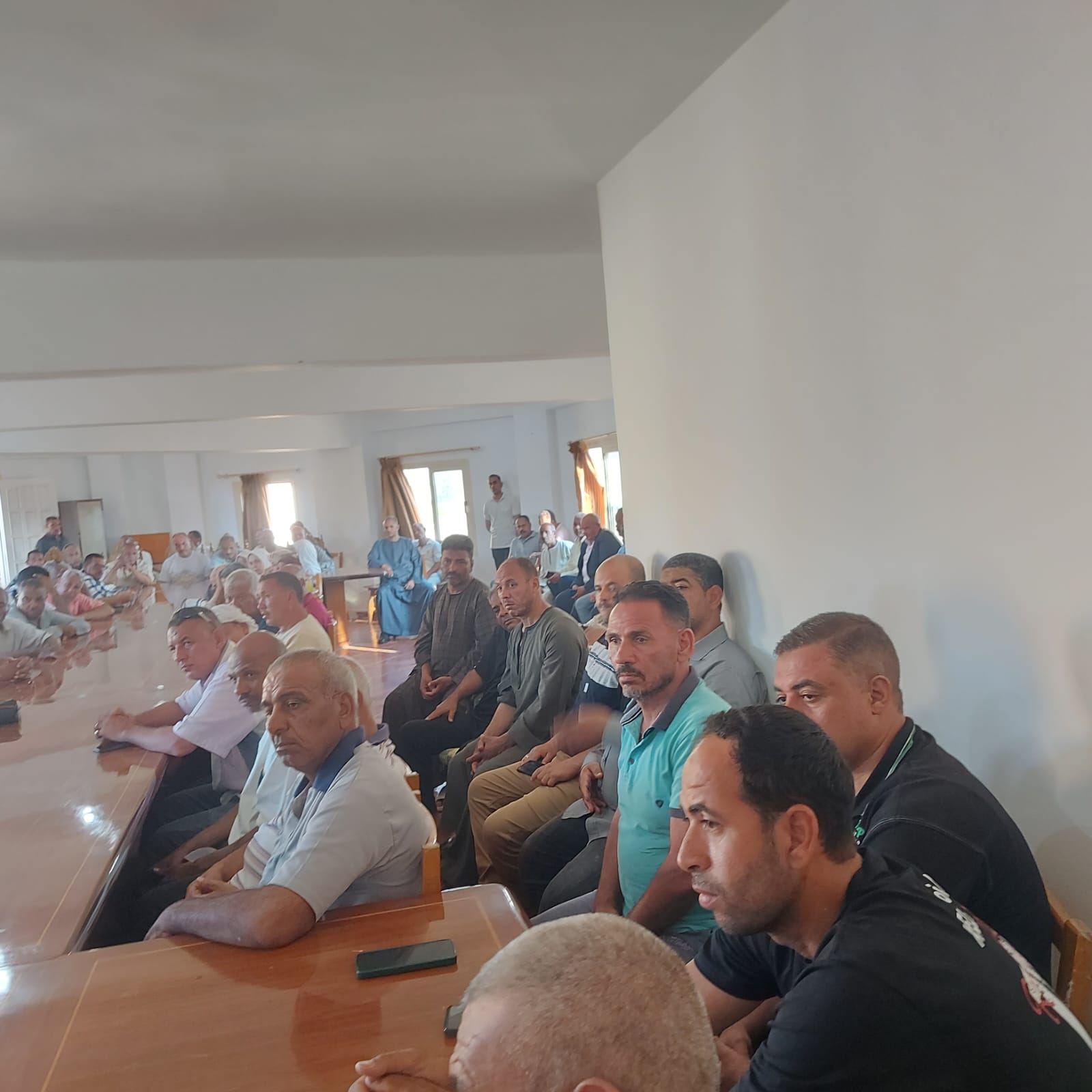 اجتماع نقابة العاملين بالزراعة والرى فى الساحل الشمالى اجتماع نقابة العاملين بالزراعة والرى فى الساحل الشمالى