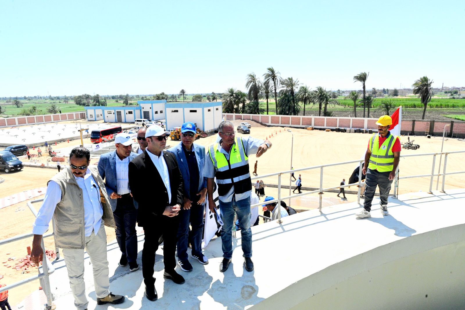 جولة الوزير