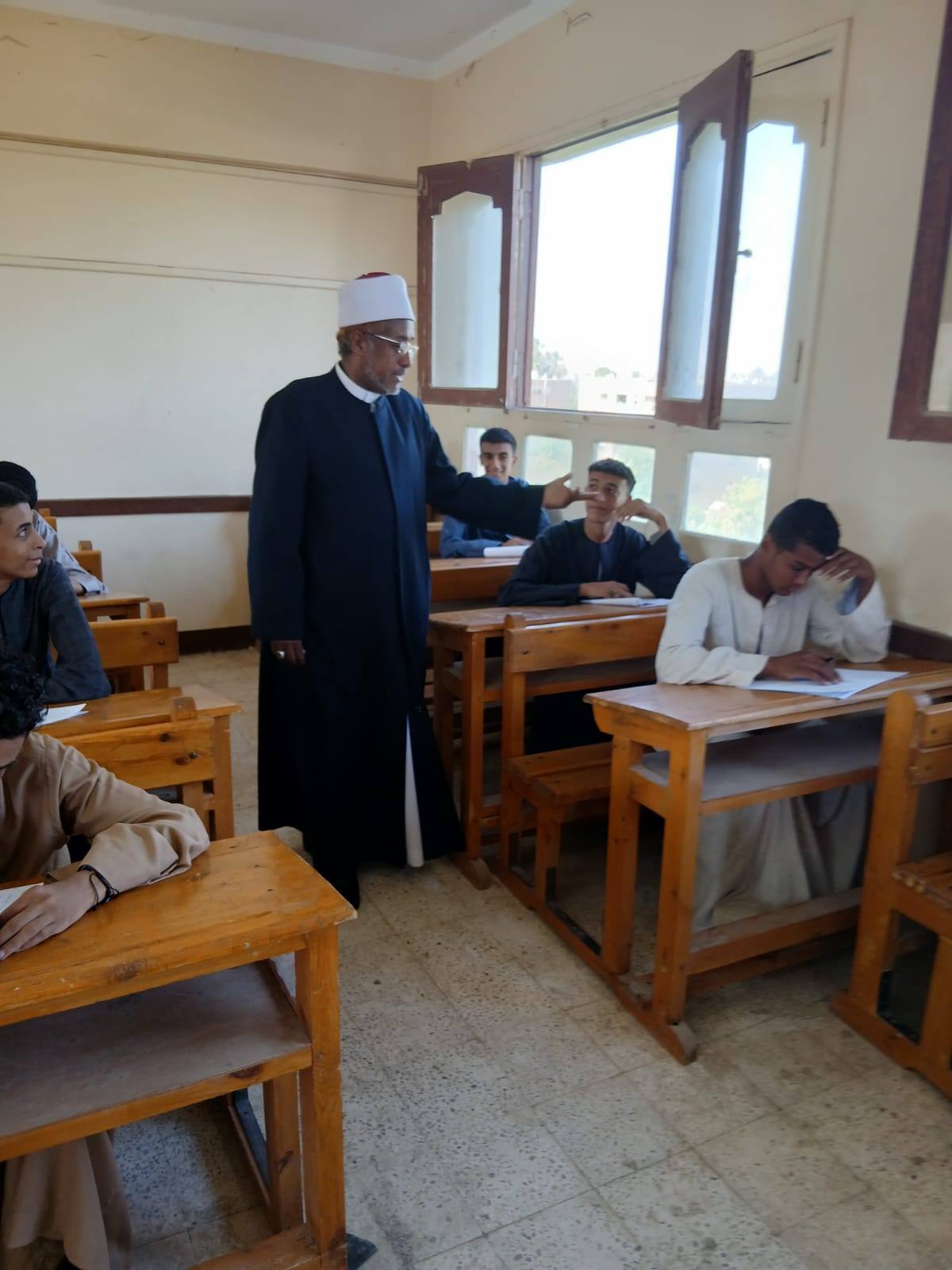 جولات على لجان إمتحانات الثانوية الأزهرية لمادة الصرف بالقرى