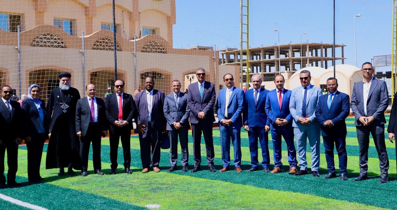 محافظ أسوان ومدير صندوق مكافحة الإدمان والقيادات التنفيذية والدينية يتفقدون مركز العزيمة