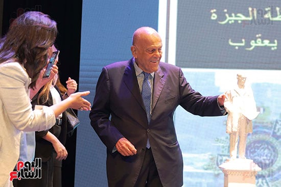 مجدي يعقوب وتمثاله مجدي يعقوب وتمثاله