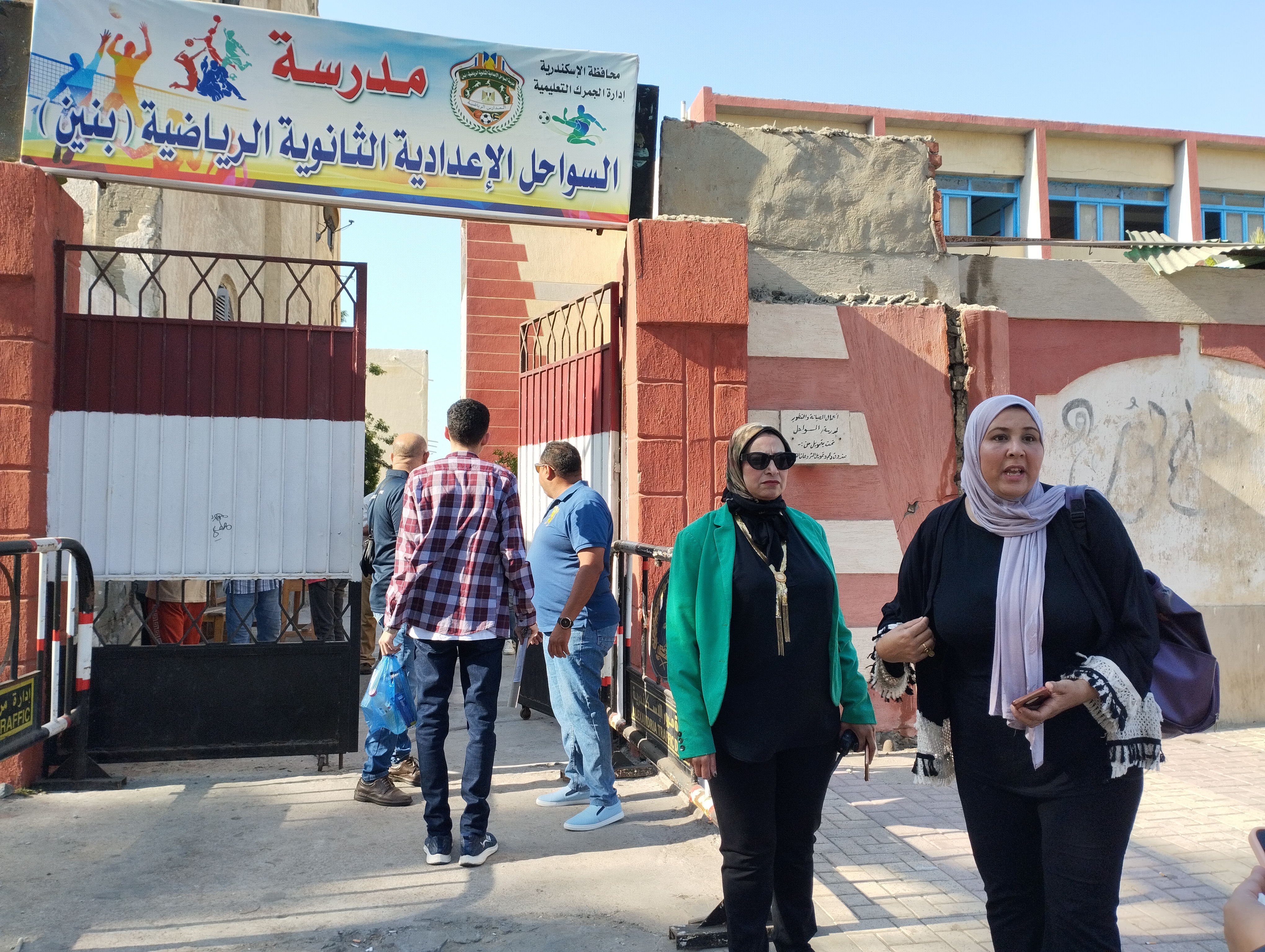 توافد طلاب الثانوية العامة في الإسكندرية توافد طلاب الثانوية العامة في الإسكندرية