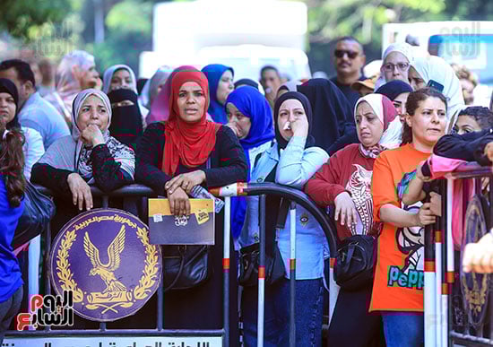 انتظار اولياء الامور انتظار اولياء الامور