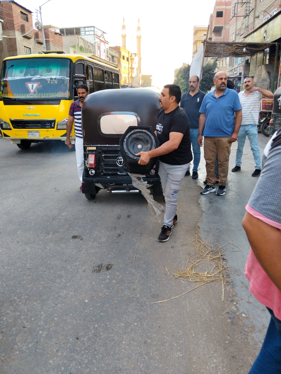 حملات على التكاتك حملات على التكاتك