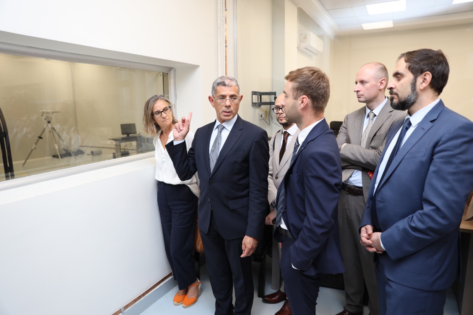 الرئيس التنفيذي لوكالة الفضاء المصرية يستقبل وفدا دبوماسيا  بمقر أكاديمية الفضاء بالوكالة