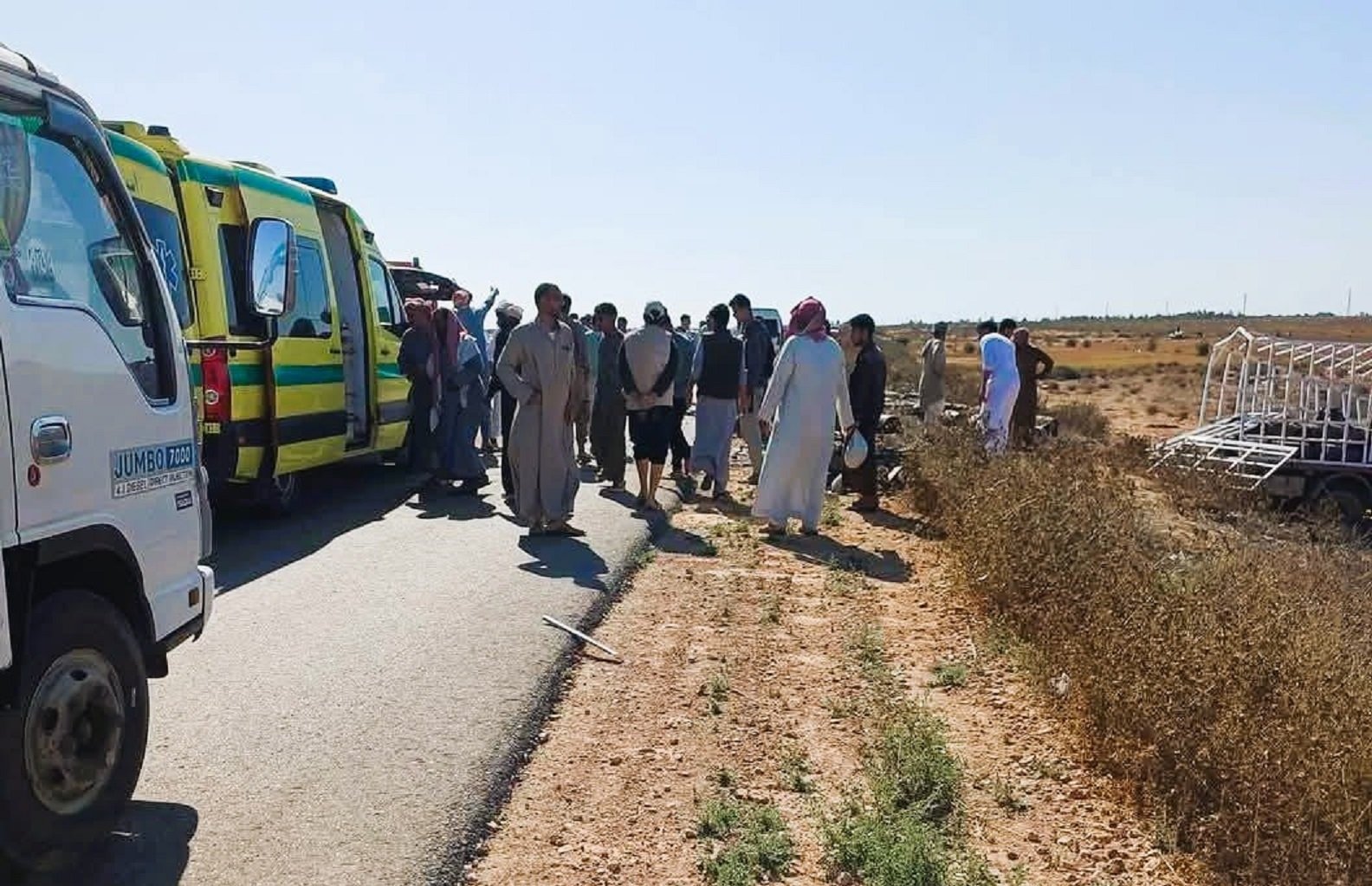 حادث تصادم على طريق السلوم حادث تصادم على طريق السلوم