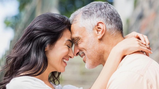 علاقة عاطفية علاقة عاطفية