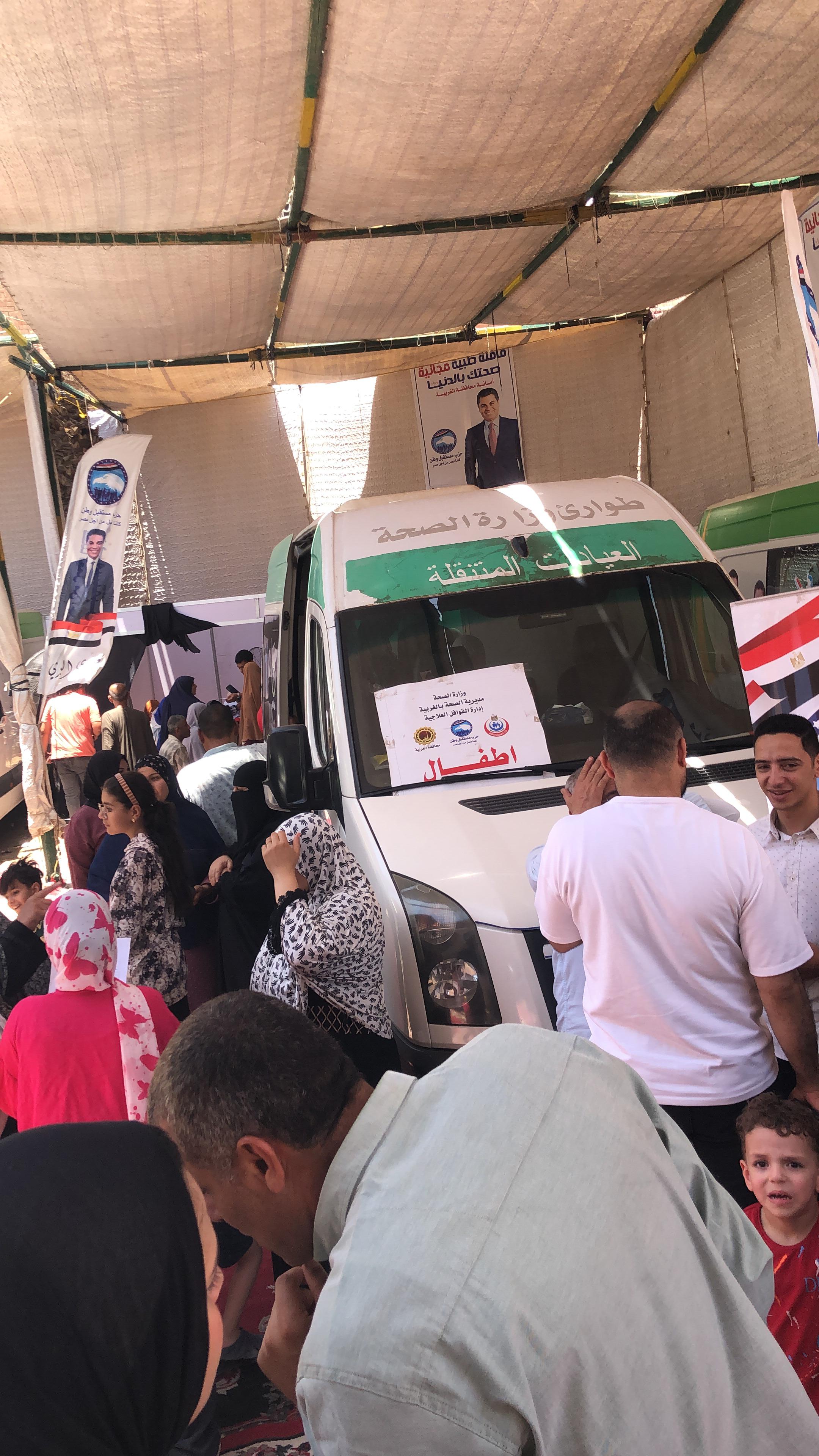 اقبال كبير على القافلة الطبية بالغربية اقبال كبير على القافلة الطبية بالغربية