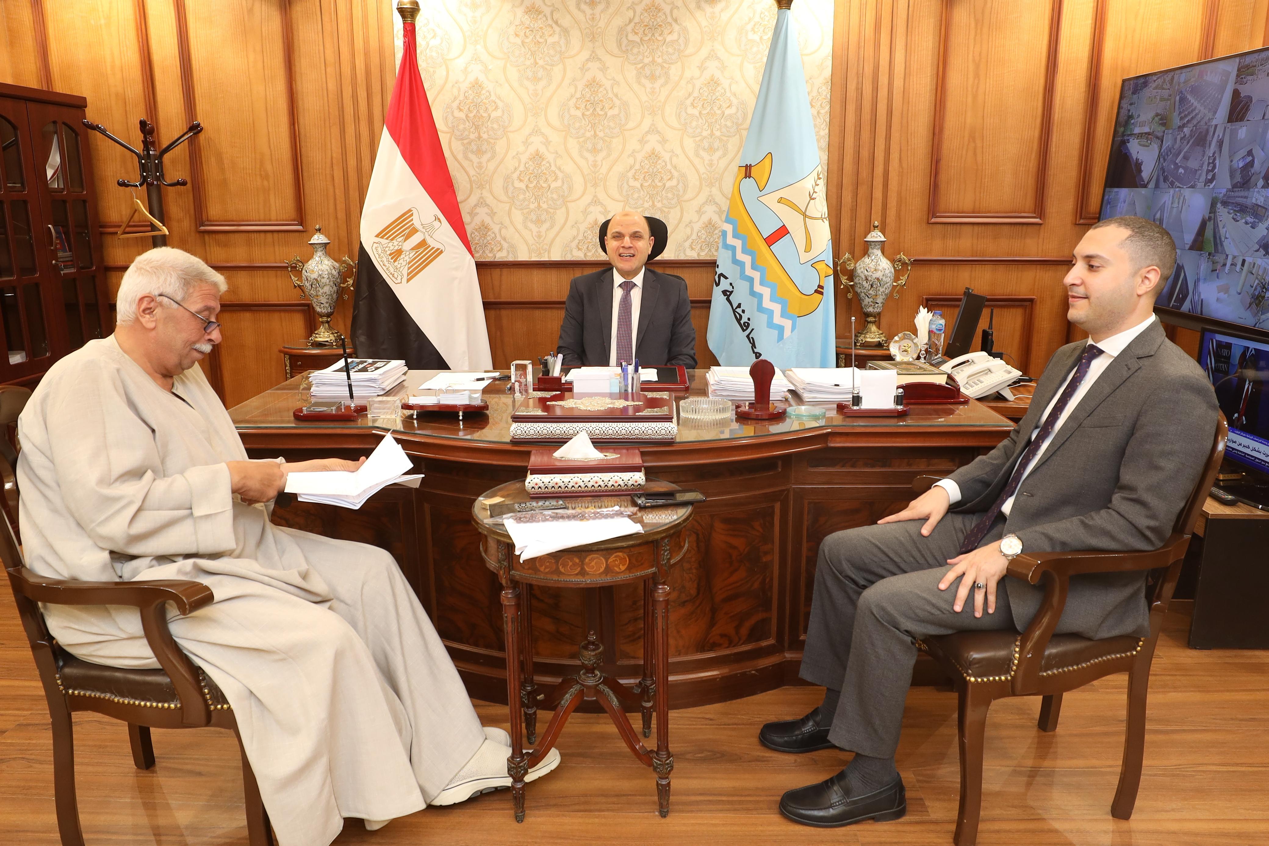 مناقشة مشاكل الدوائر بكفر الشيخ