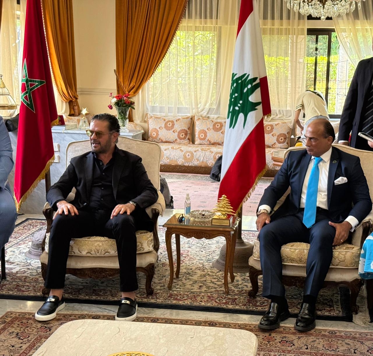 تكريم النجم راغب علامة من سفير لبنان بالمغرب (1)