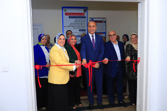 رئيس جامعة دمنهور يقتتح مشروع تطوير نظم تقييم الاختبارات العملية و الشفهية بكلية التمريض رئيس جامعة دمنهور يقتتح مشروع تطوير نظم تقييم الاختبارات العملية و الشفهية بكلية التمريض