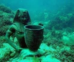 اثار غارقة بالإسكندرية اثار غارقة بالإسكندرية