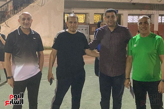 حكام الجيزة مع أبو خاطر واللجنة خلال التدريب العملى  (3)