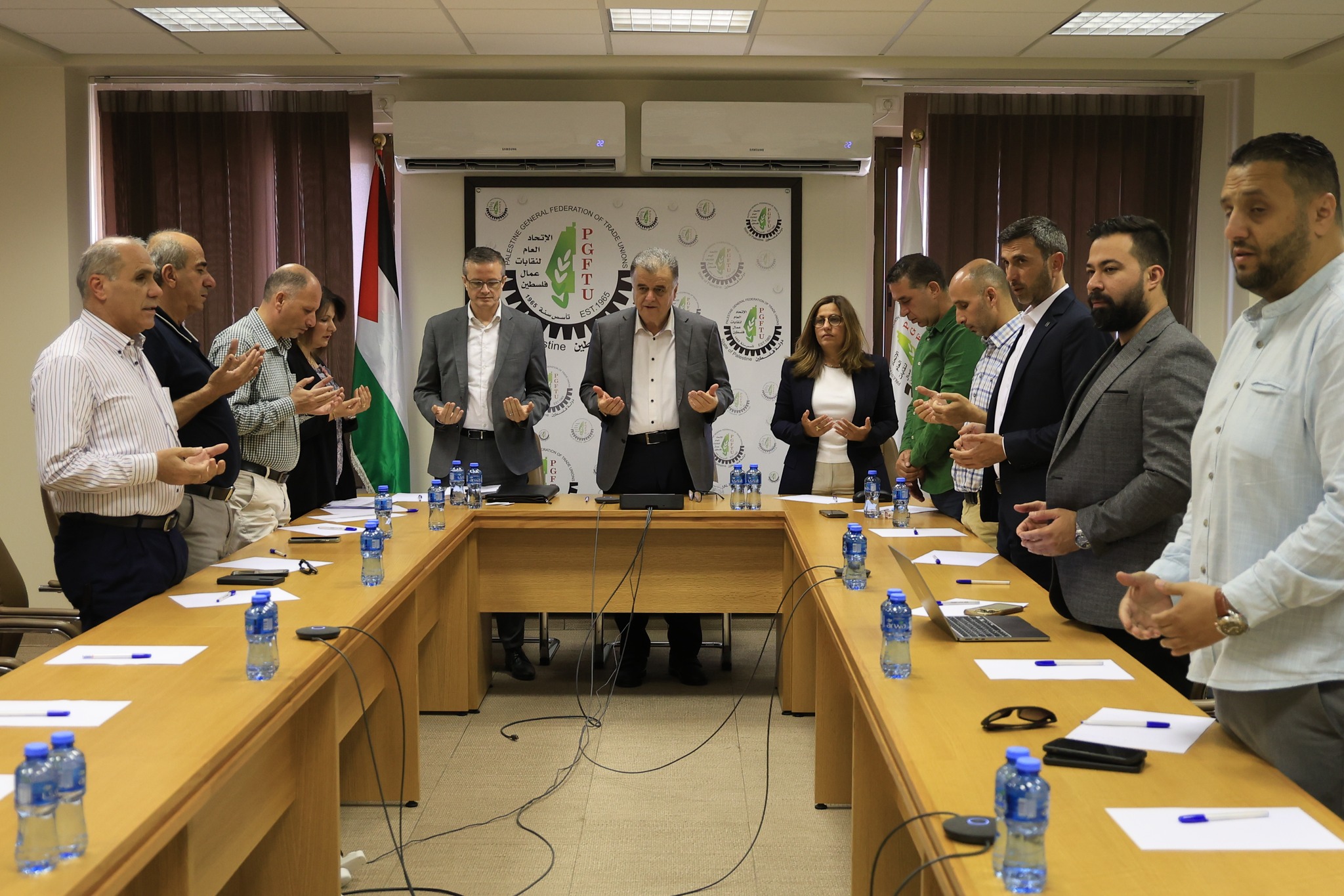 جانب من اجتماع منظمة العمل الدولية مع اتحاد نقابات عمال فلسطين