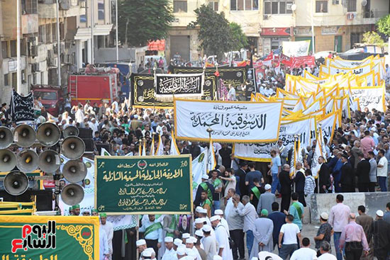 موكب الطرق الصوفية من أمام مسجد سيدى صالح الجعفرى (2)