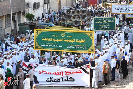 موكب الطرق الصوفية من أمام مسجد سيدى صالح الجعفرى (5)