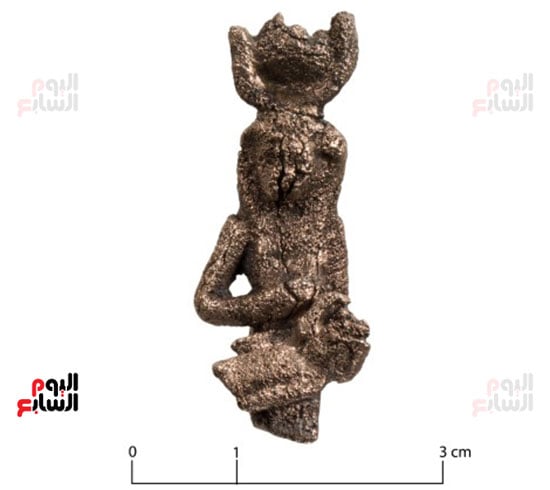 احد-القطع-الفريدة-المكتشفة-فى-الحفائر-بالمشروع احد-القطع-الفريدة-المكتشفة-فى-الحفائر-بالمشروع