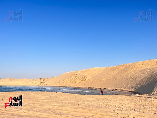 مشهد-ساحر-على-شاطئ-العريش
