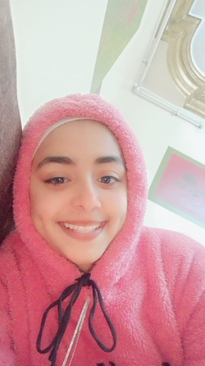 الطالبة المريضة ملوك الطالبة المريضة ملوك