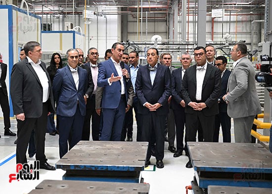 رئيس الوزراء يفتتح أول مصنع لشركة BSH (10)