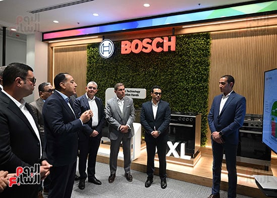 رئيس الوزراء يفتتح أول مصنع لشركة BSH (3)