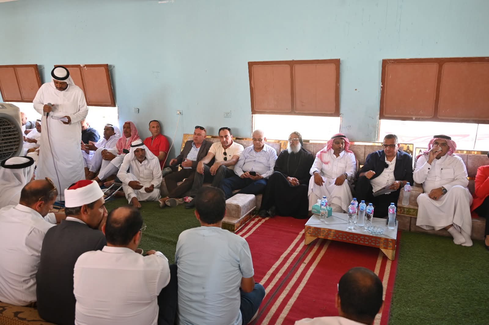 محافظ جنوب سيناء يجتمع بمشايخ وعواقل وبدو رأس سدر (4)