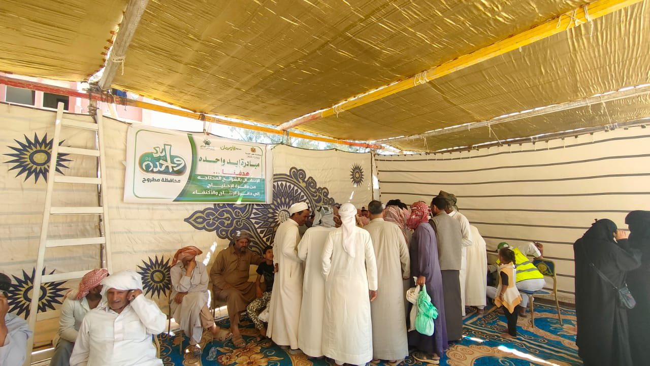 تحالف الوطني يطلق القافلة الرابعة من قوافل إيد واحدة في مطروح (7)
