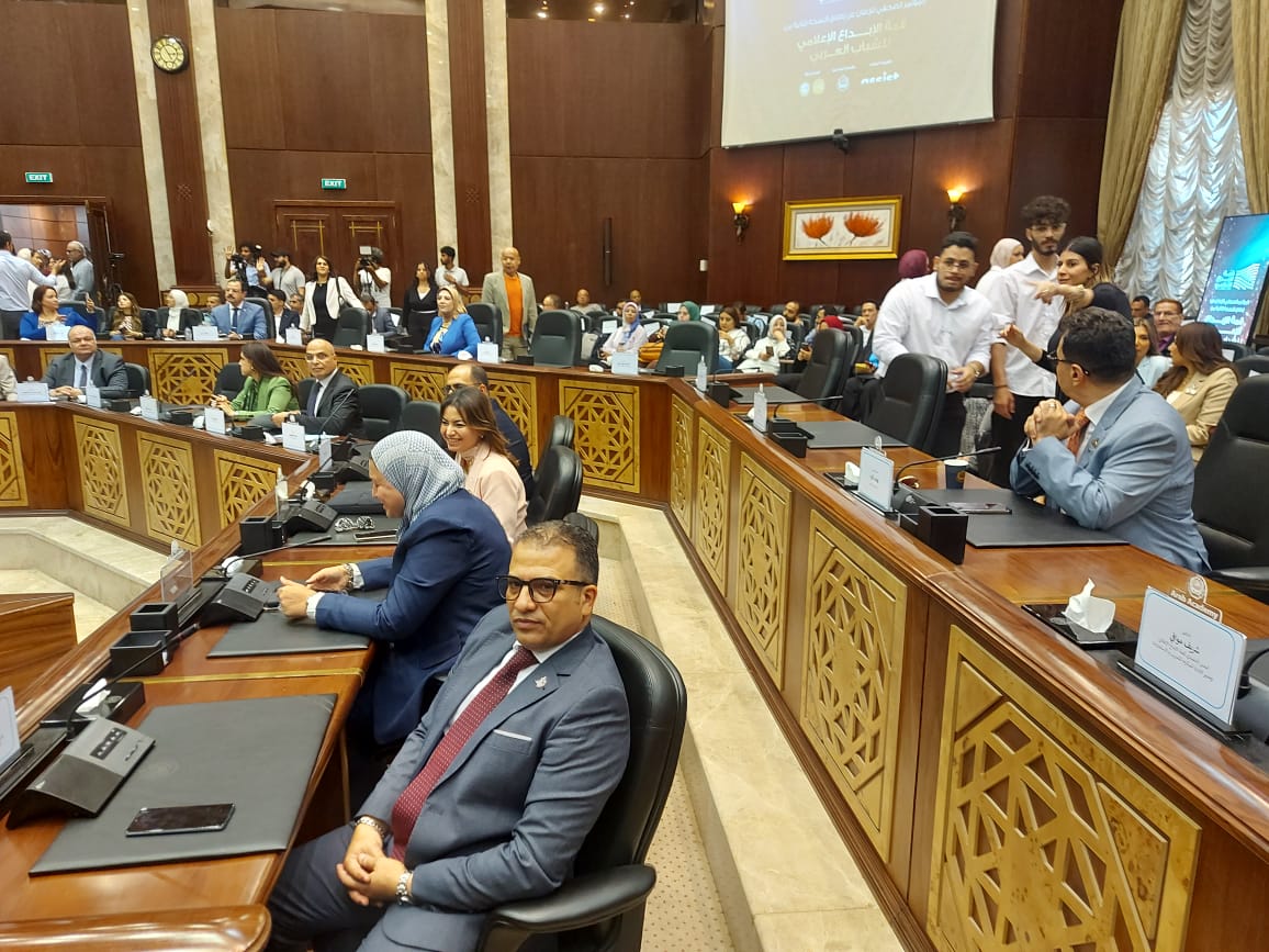 جانب من الحضور 