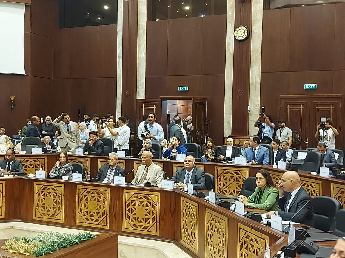 المؤتمر الصحفى