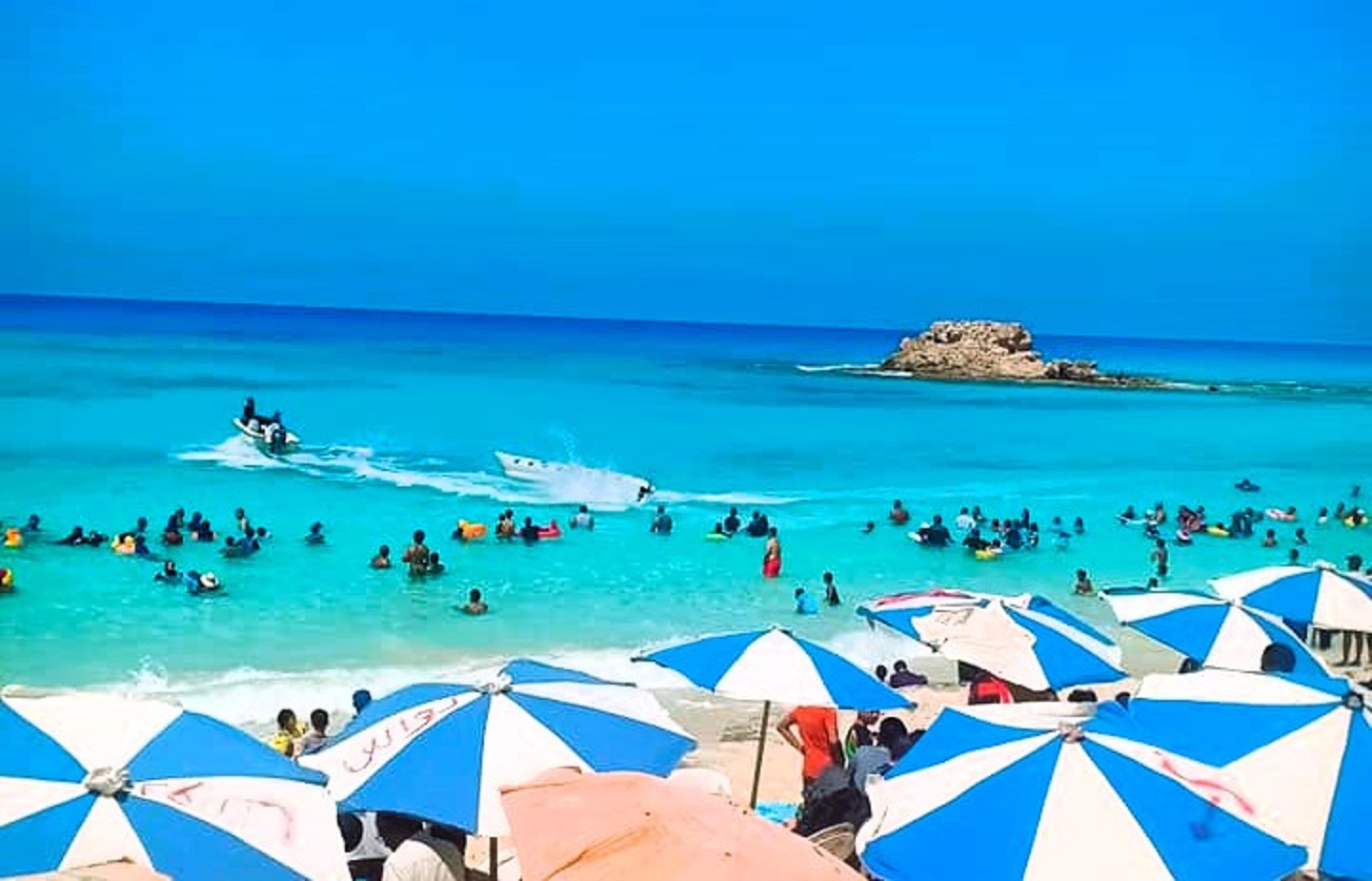 شواطئ غرب مدينة مرسى مطروح
