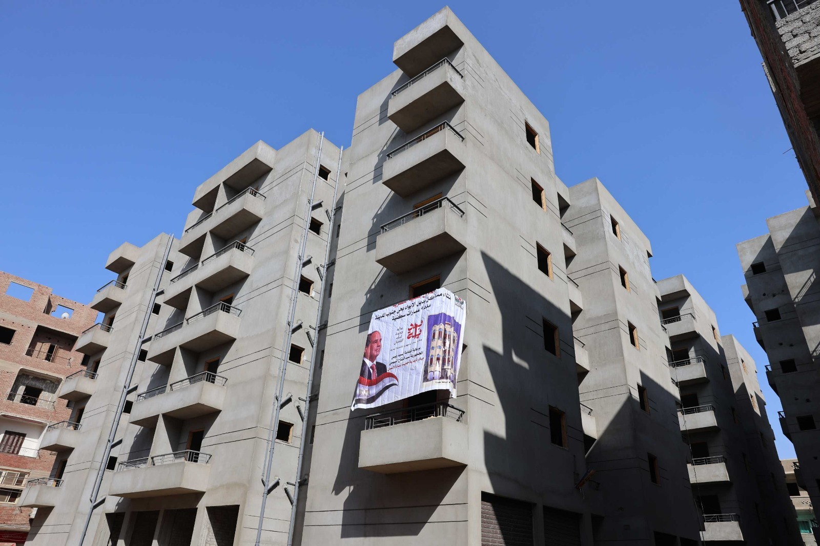 عمارات حديثة بحى ابوهلال 